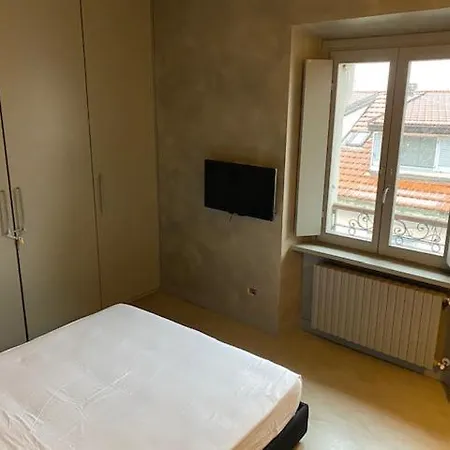 Spacious & Elegant Near Corso Como - Maroncelli 아파트 밀라노